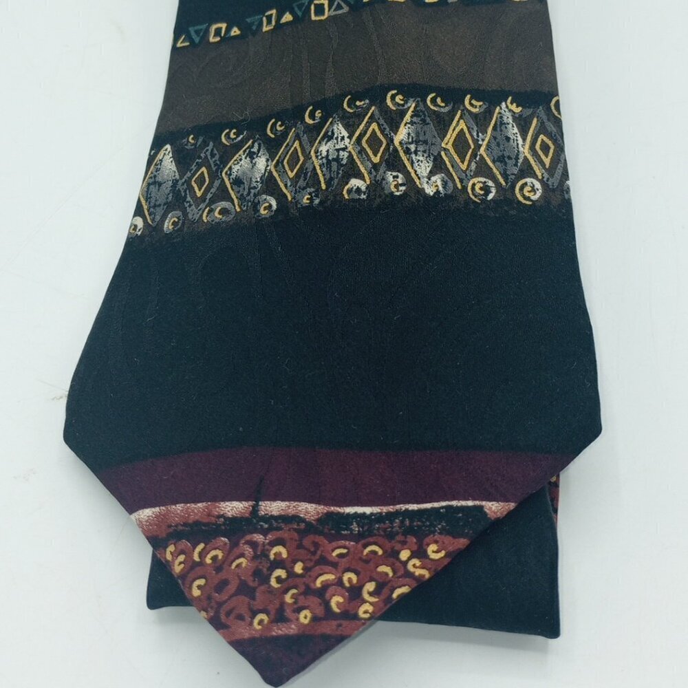 Chez Roffe Tie 59.5"L